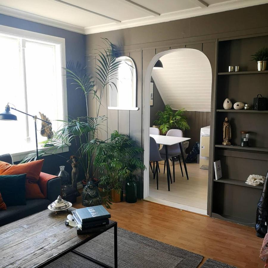 Wergelandshuset, Egen Leilighet 60 M2 Appartamento Kristiansand Esterno foto