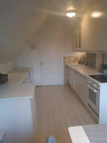 Wergelandshuset, Egen Leilighet 60 M2 Appartamento Kristiansand Esterno foto