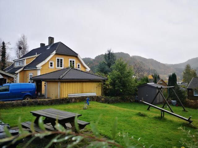 Wergelandshuset, Egen Leilighet 60 M2 Appartamento Kristiansand Esterno foto